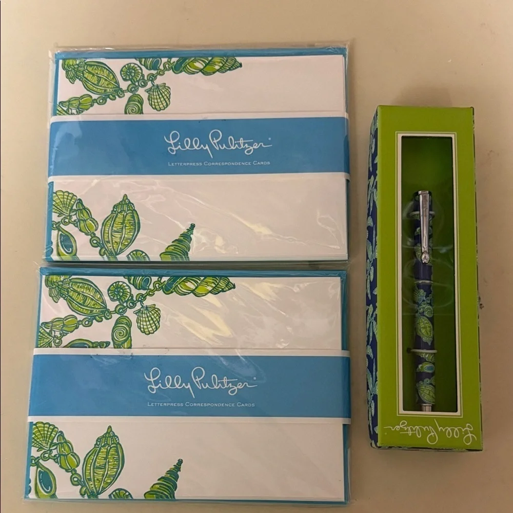 Lilly Pulitzer 12 correspondence cards & 14 envelopes +pen in Fallin in love